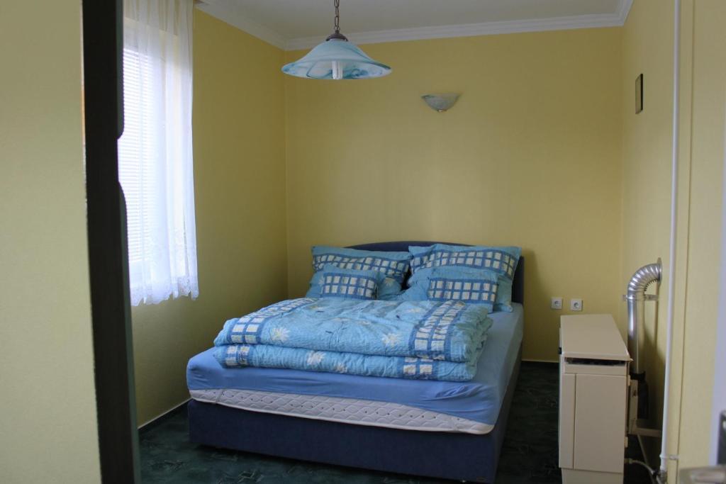 Orwa Apartmanok - Cedrus Koez Zalakaros Bilik gambar