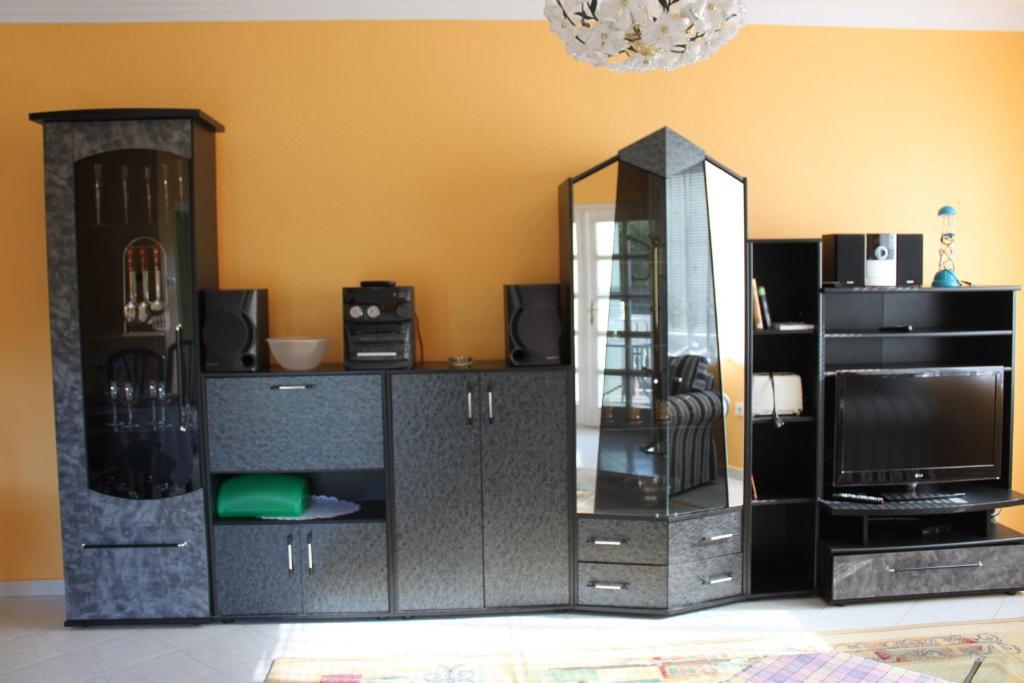 Orwa Apartmanok - Cedrus Koez Zalakaros Bilik gambar
